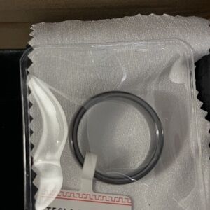 Modern Black Smart Ring – Sleek Wearable Accessory